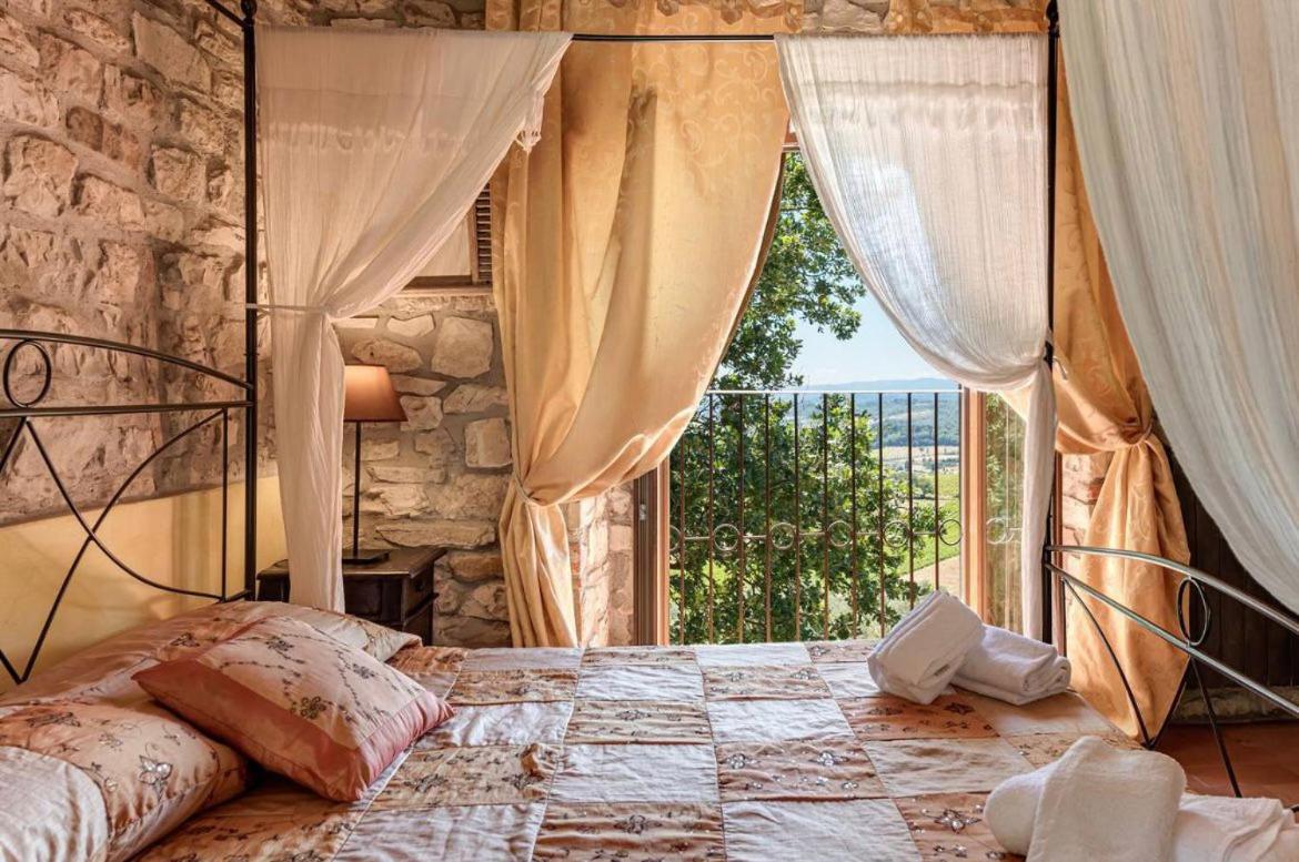 Country Resort Il Frassine Rignano sullʼArno エクステリア 写真